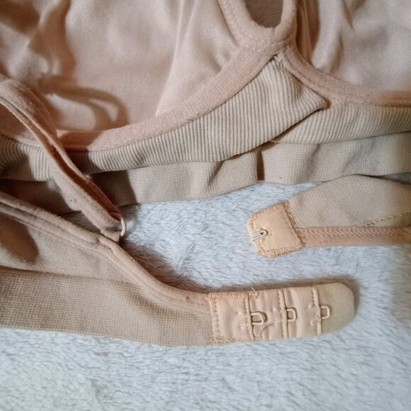 VGUC: Cat & Jack Girls' Seamless Bra Bralette Tan Beige 32A - Picture 4 of 4